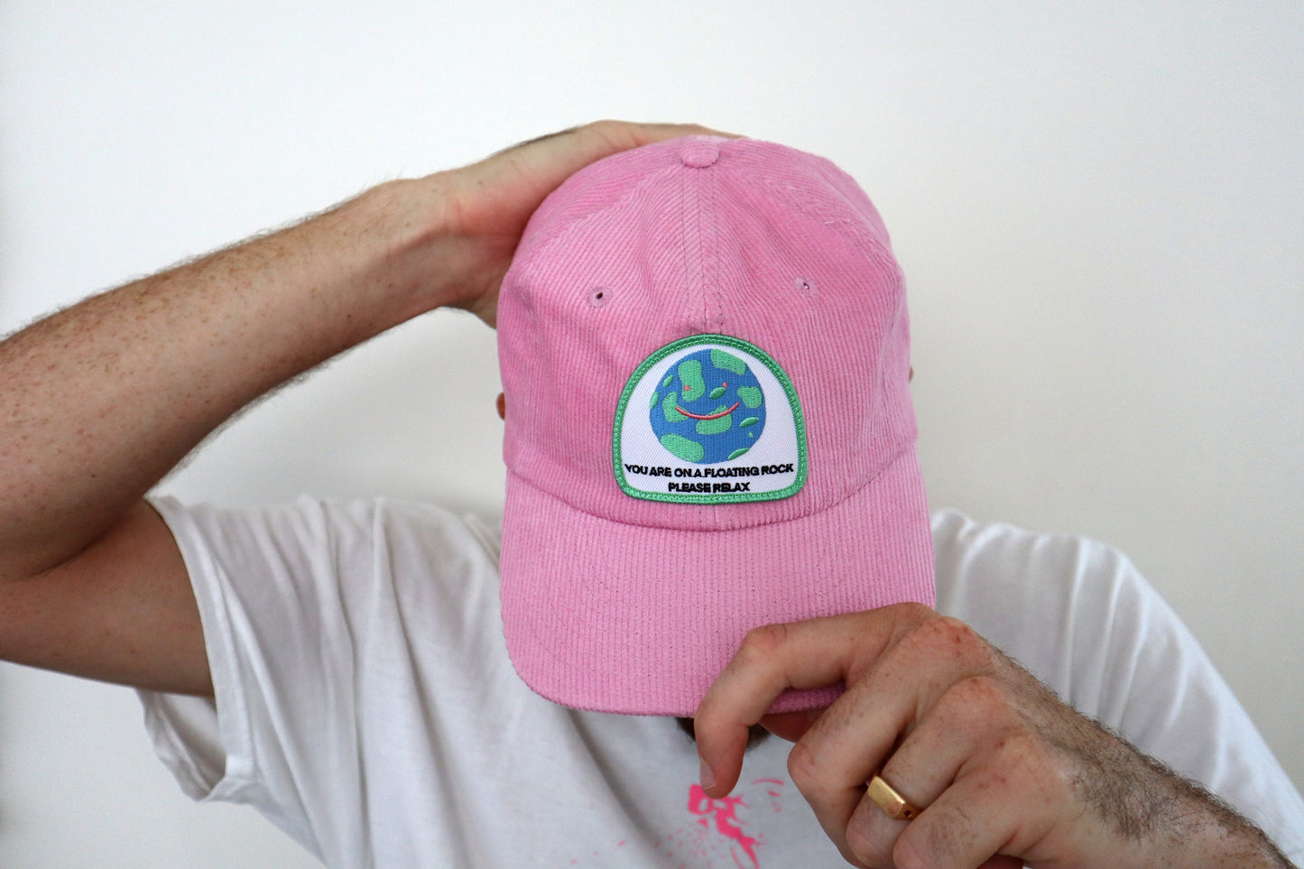 Floating Rock by Shuturp