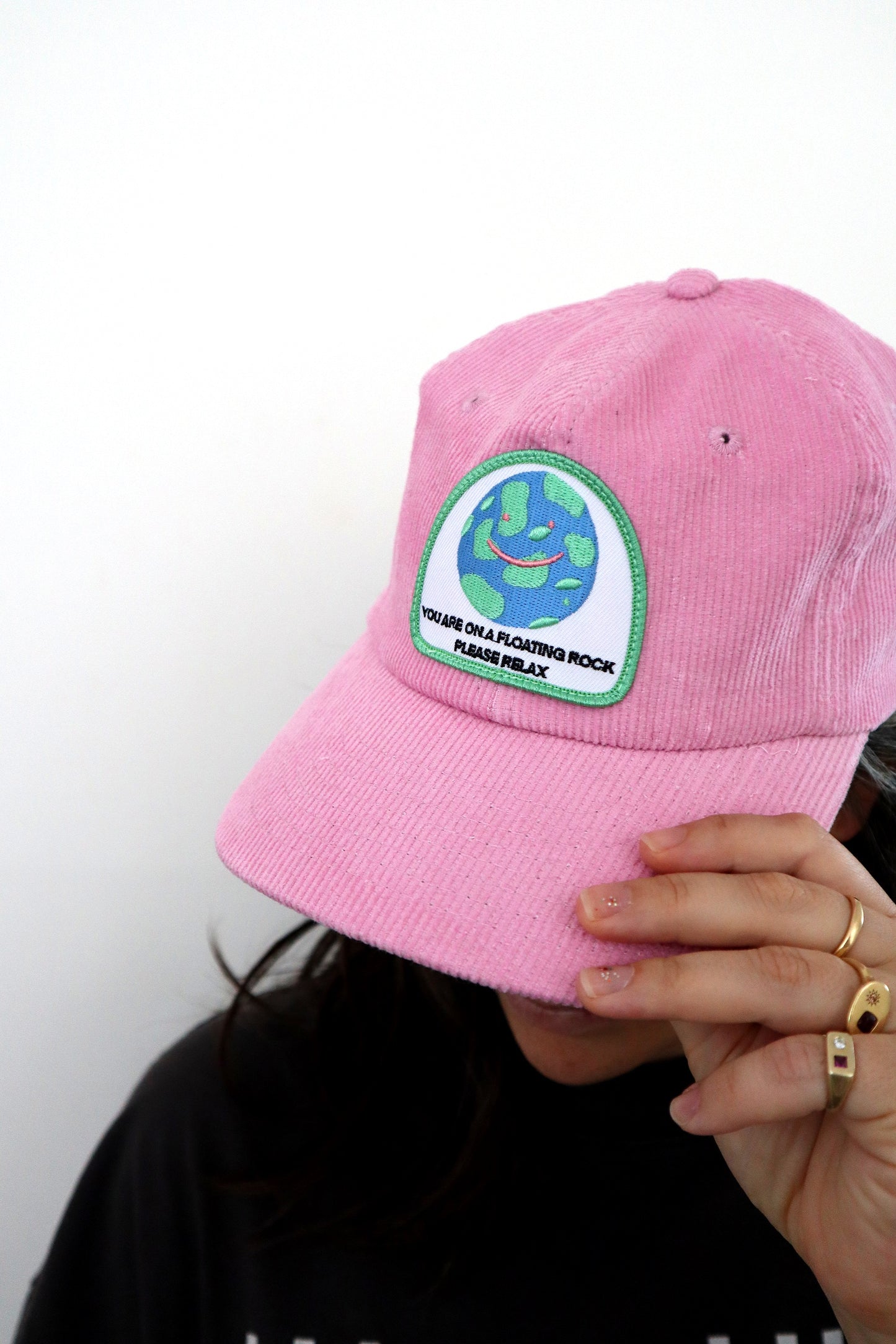 Floating Rock by Shuturp